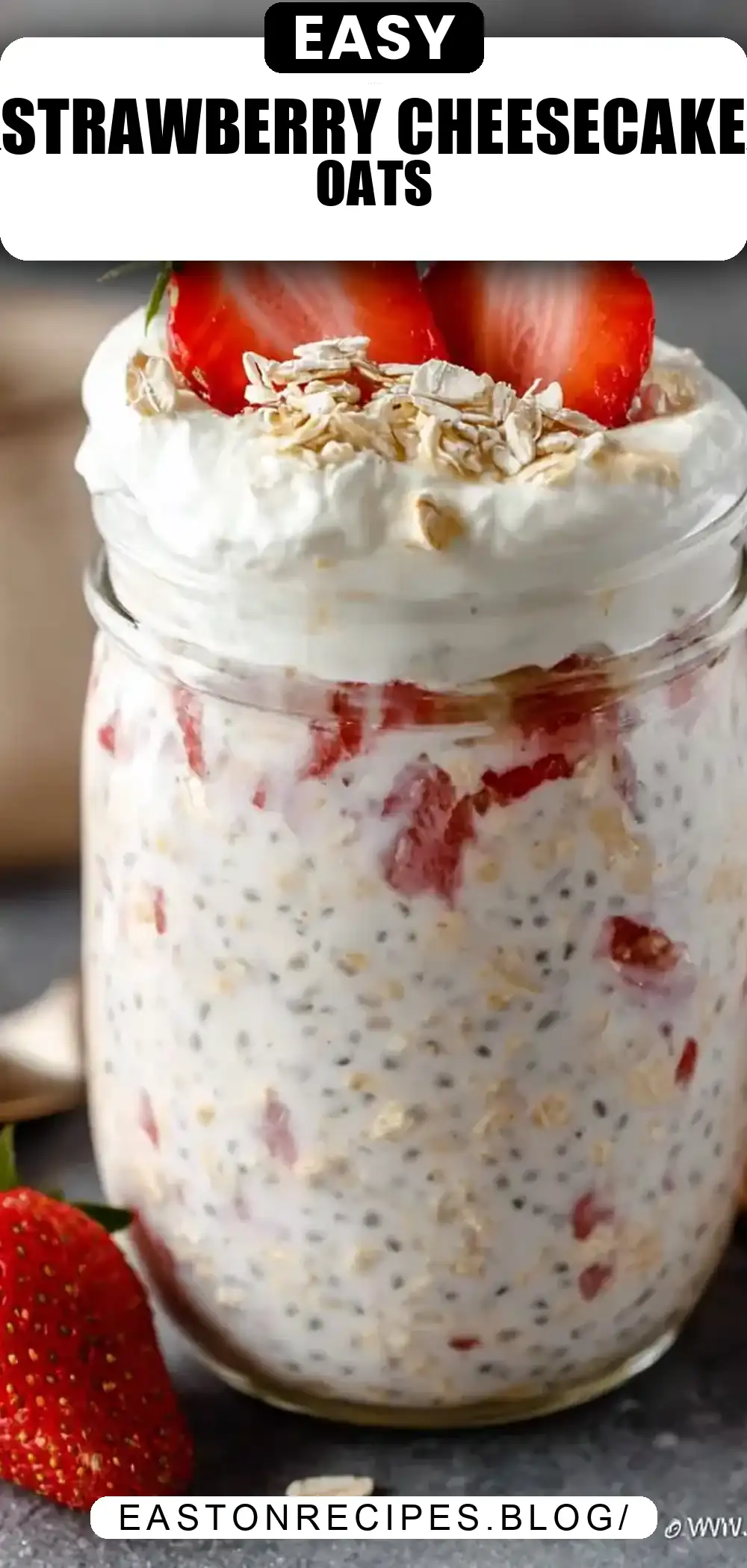 Strawberry Cheesecake Overnight Oats